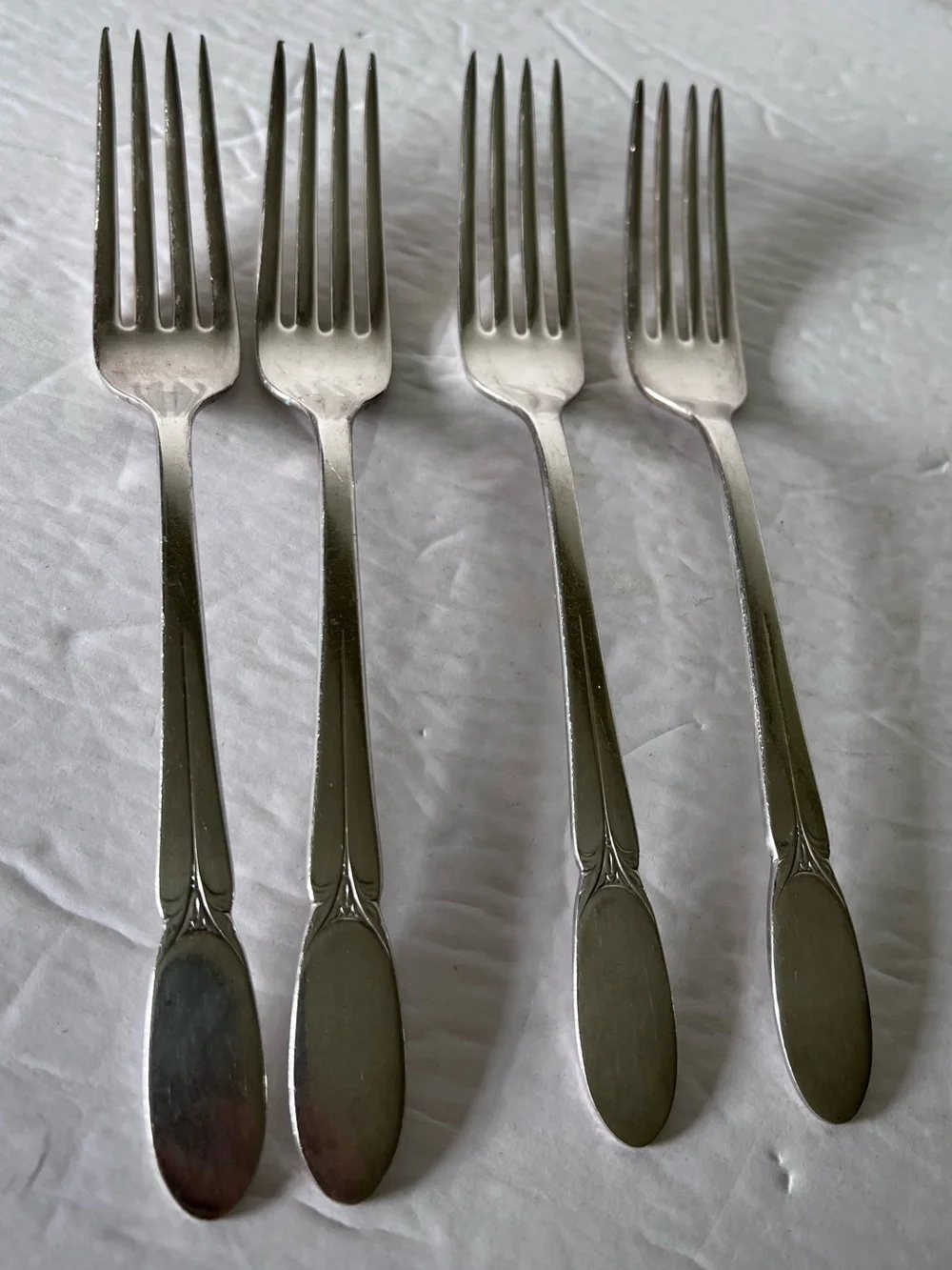 VTG 1847 Rogers Bros IS Silverplate 4 Dinner Forks 